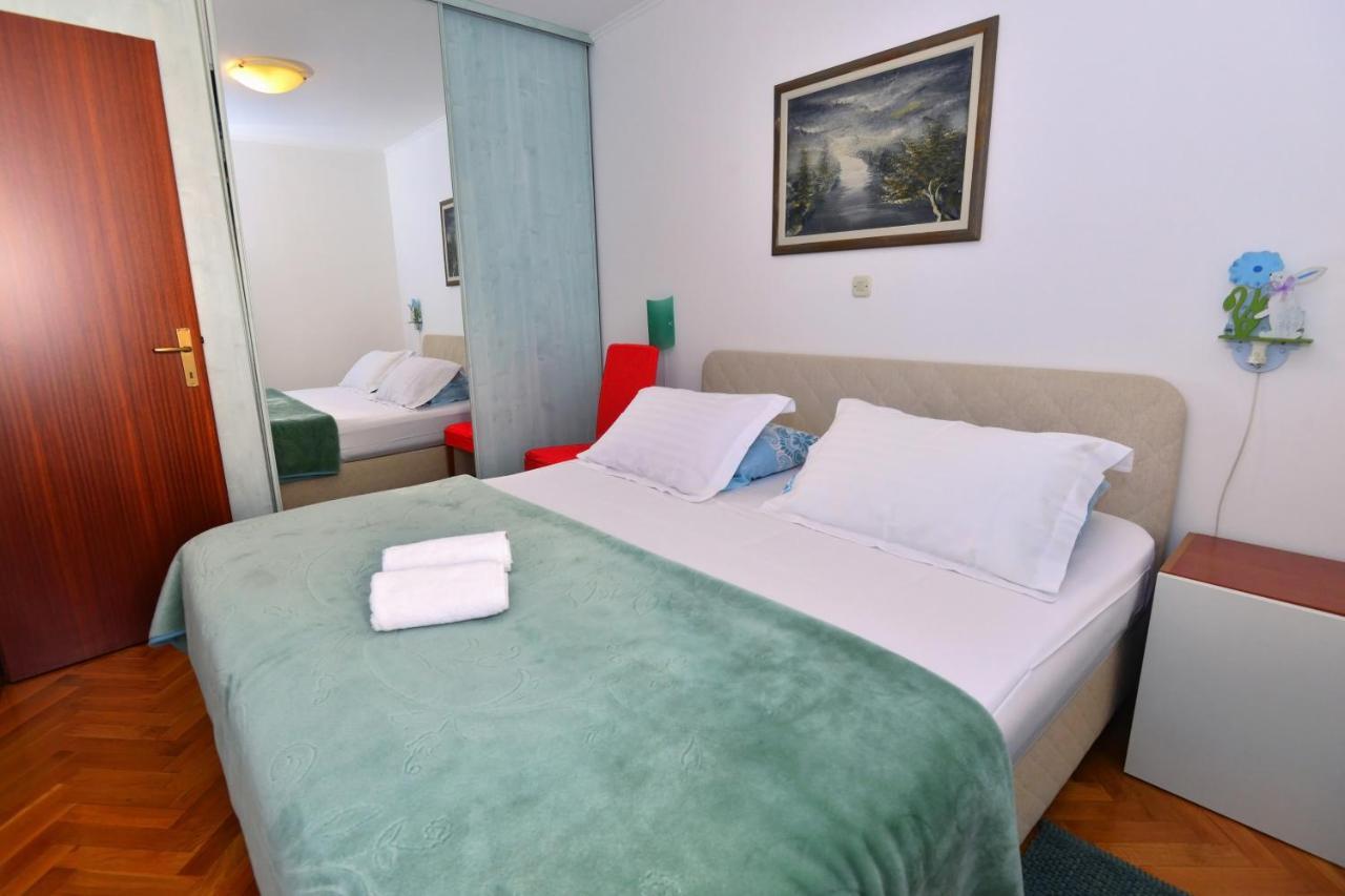 One Bedroom Apartment Terrace Parking Split Eksteriør bilde